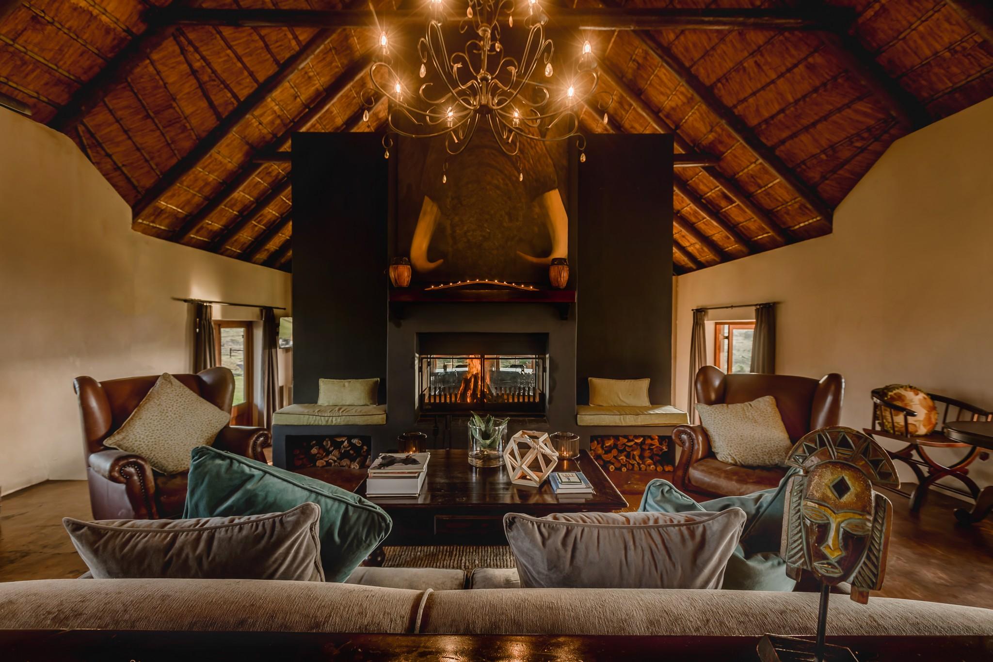 Hlosi Game Lodge - Amakhala Game Reserve Buyskloof Dış mekan fotoğraf